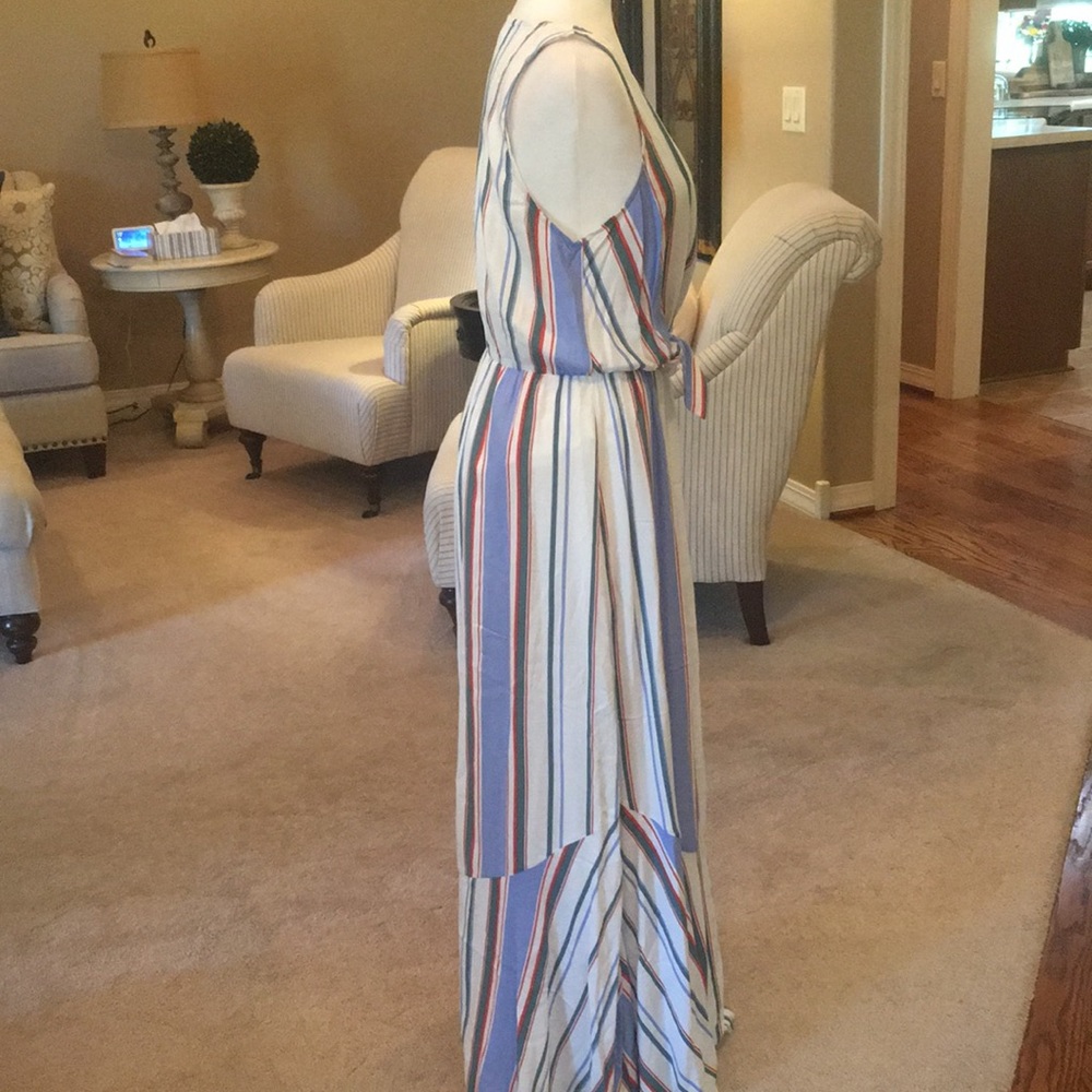 All In Favor Maxi Dress in Size Large - Picture 5 of 16